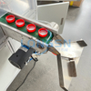 Yüksek Hızlı Otomatik Plastik Kapak Alüminyum Folyo/Köpük Conta Astar Takma Astar Makinesi