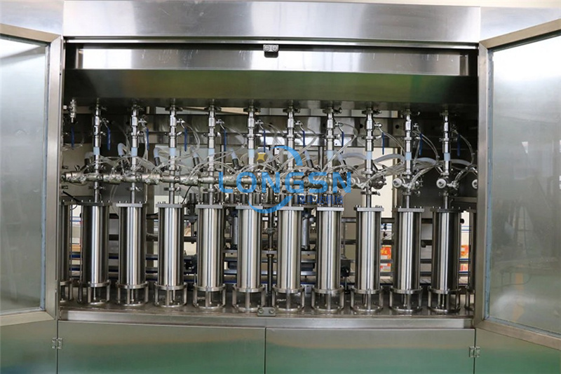 Otomatik Doğrusal Tip Şişe Jerrycan Piston Dolgu Kapma Makinesi